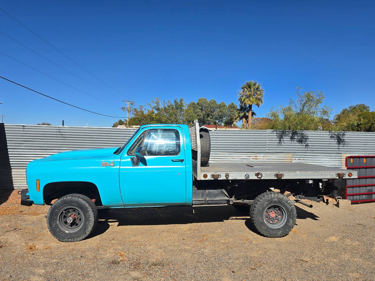 Gmc-Sierra-grande-1977-1