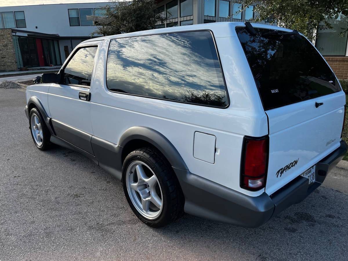 Gmc-Typhoon-1992-6