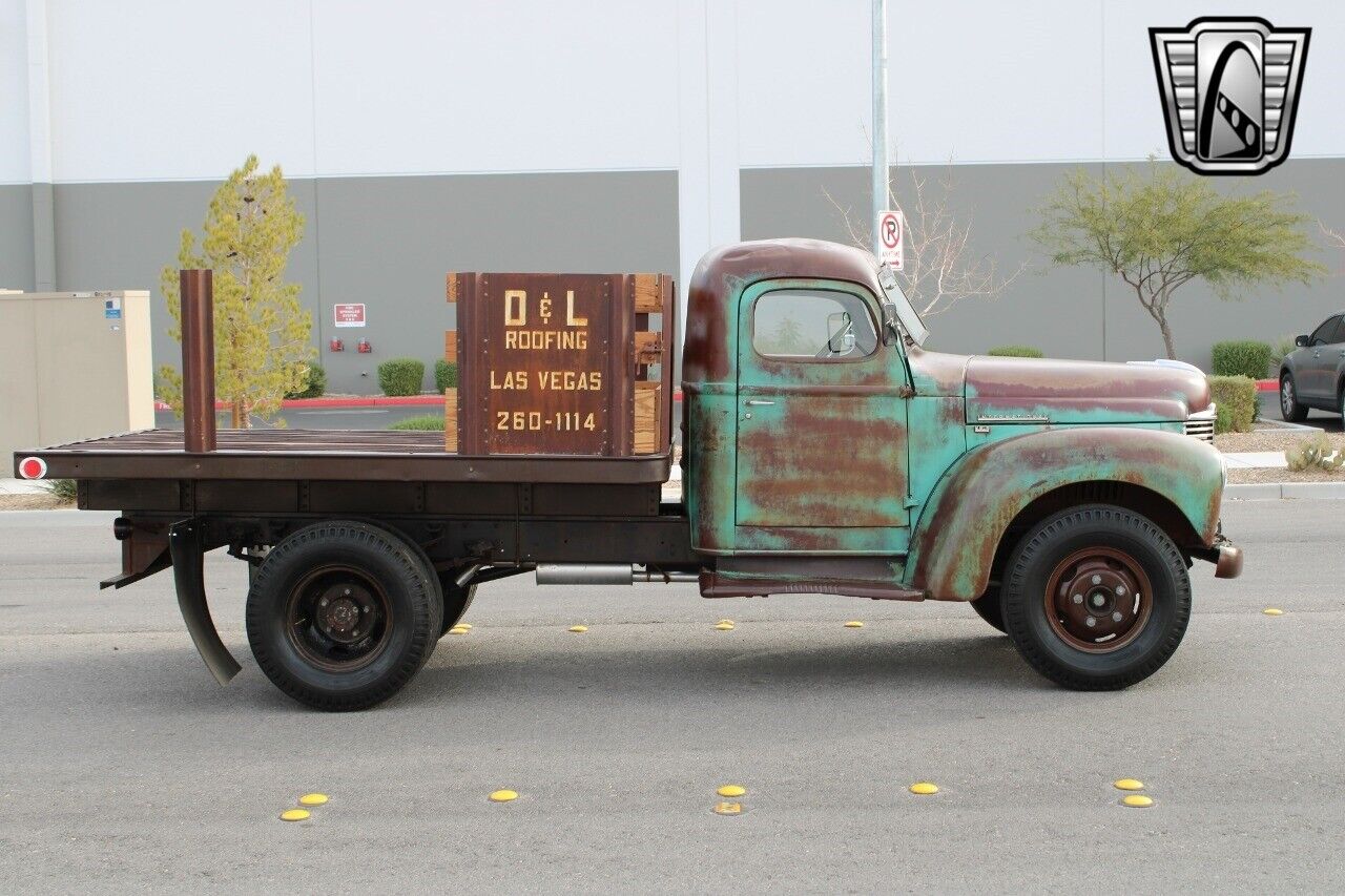 International-Harvester-KB-5-1949-10