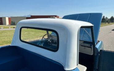 International-Harvester-Scout-Pickup-1962-25