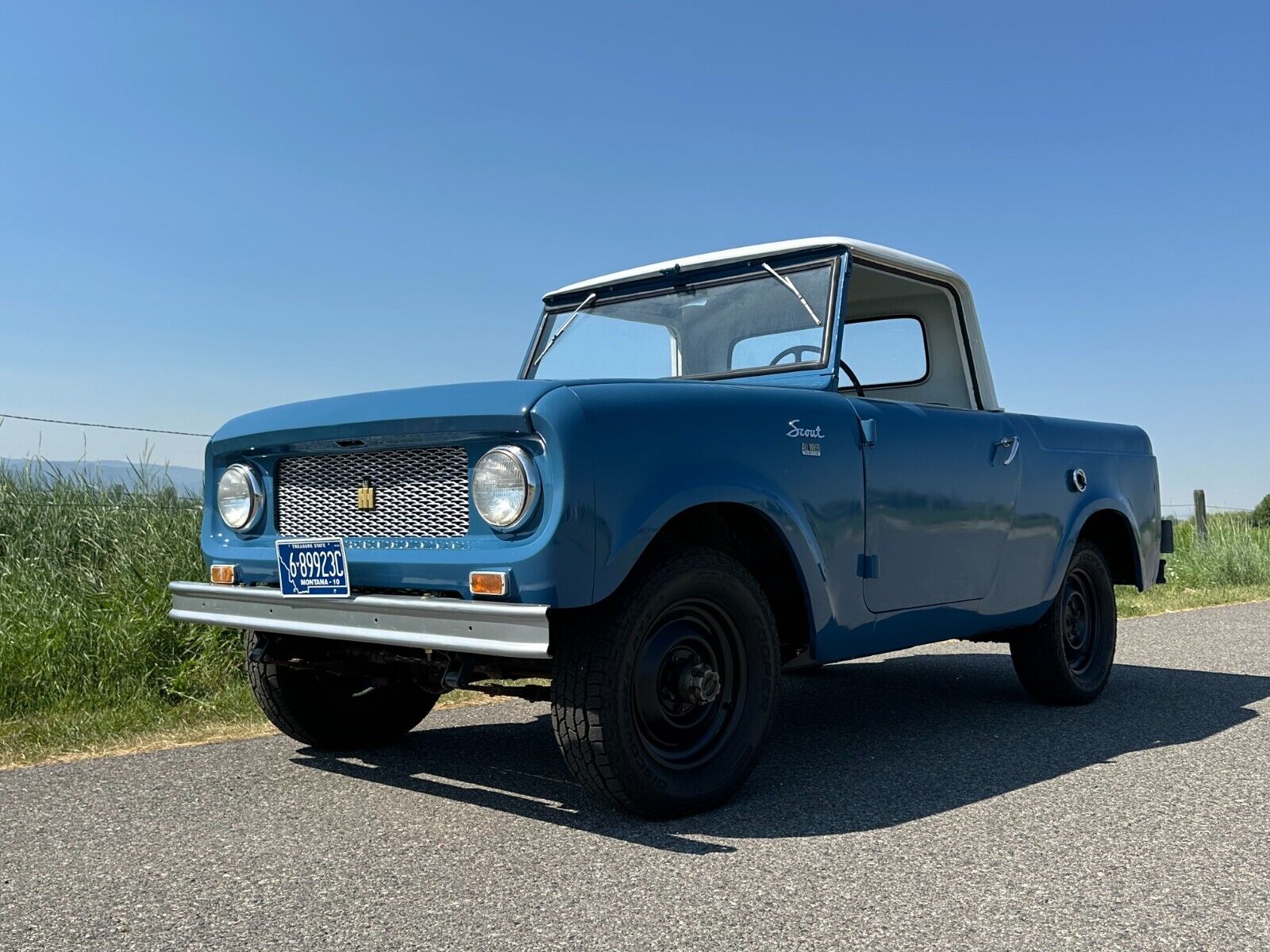 International-Harvester-Scout-Pickup-1962-7