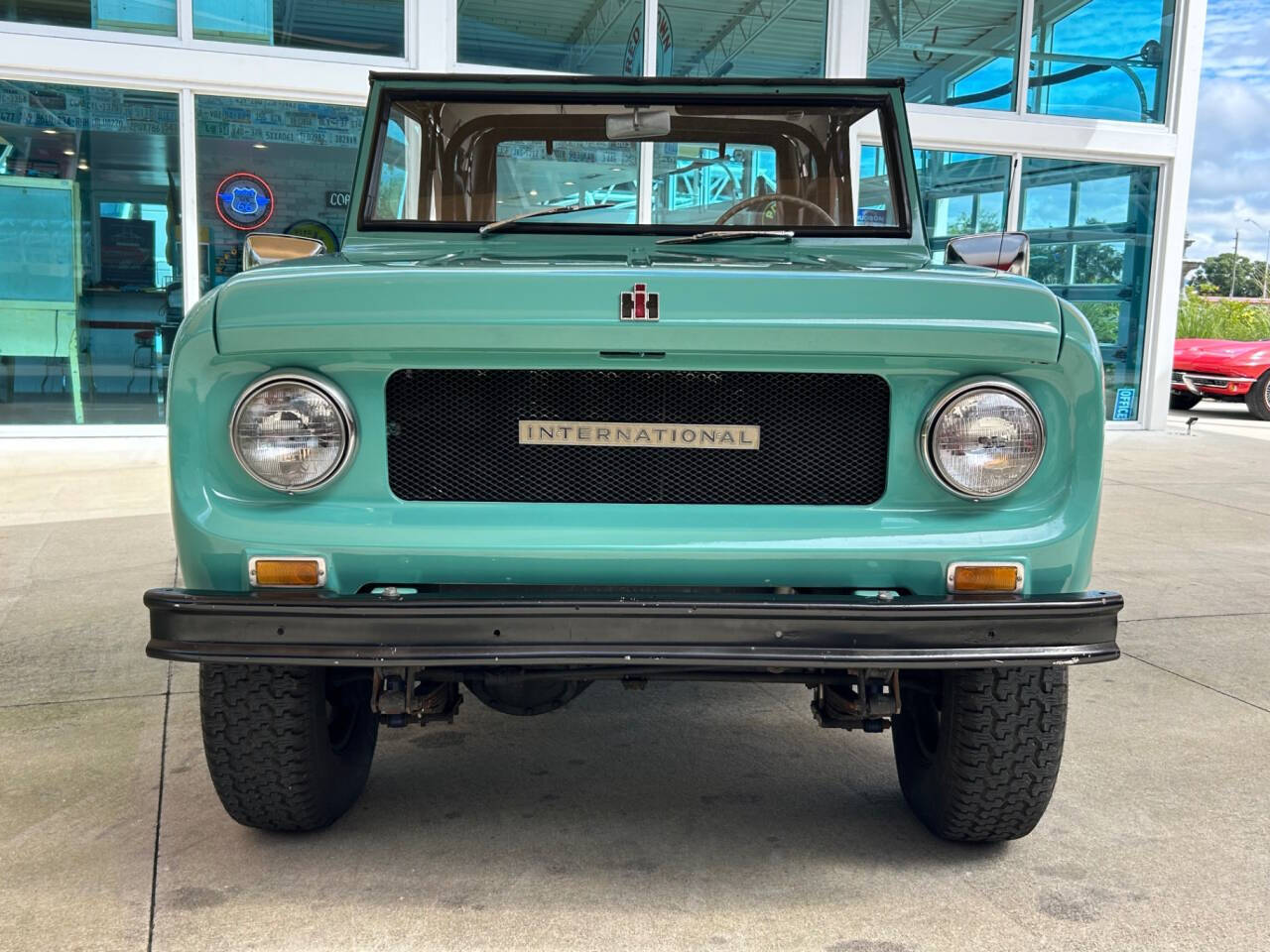 International-Harvester-Scout-Pickup-1969-3