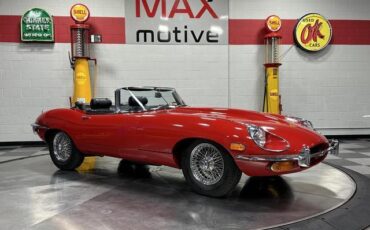 Jaguar E-Type  year1}