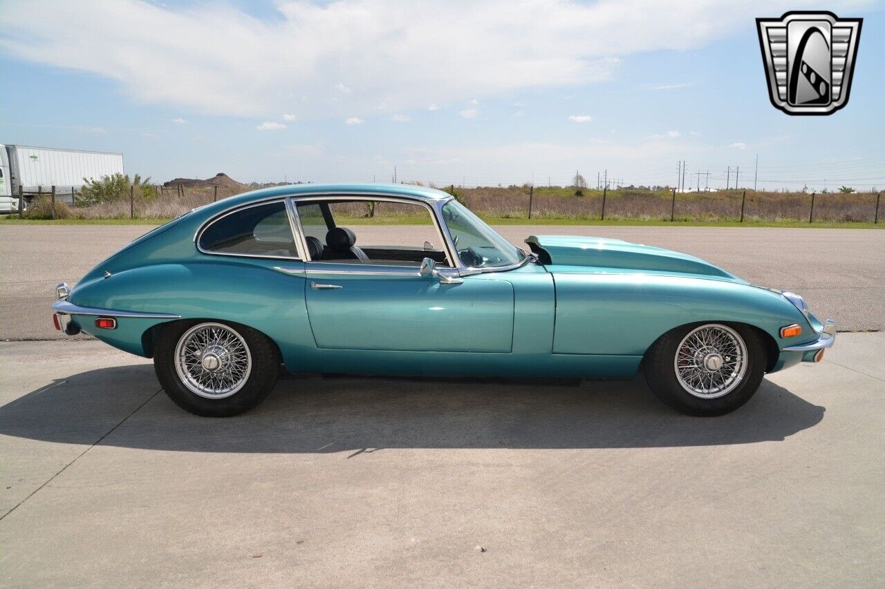 Jaguar-E-Type-1970-5