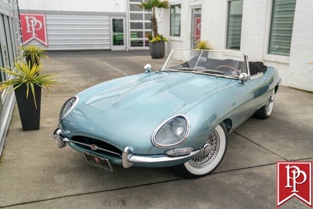 Jaguar-E-Type-Cabriolet-1964-1