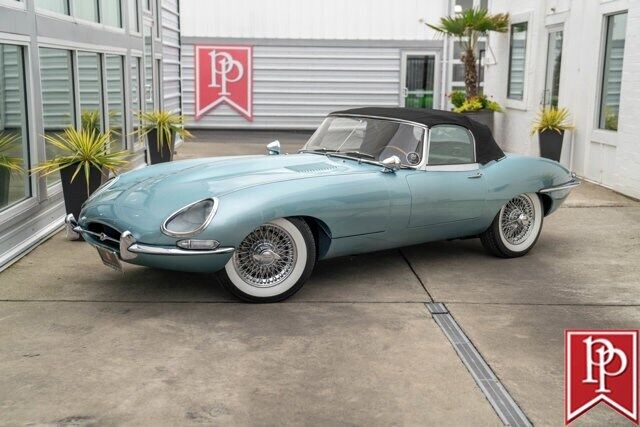 Jaguar-E-Type-Cabriolet-1964-11