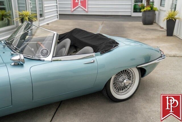 Jaguar-E-Type-Cabriolet-1964-7