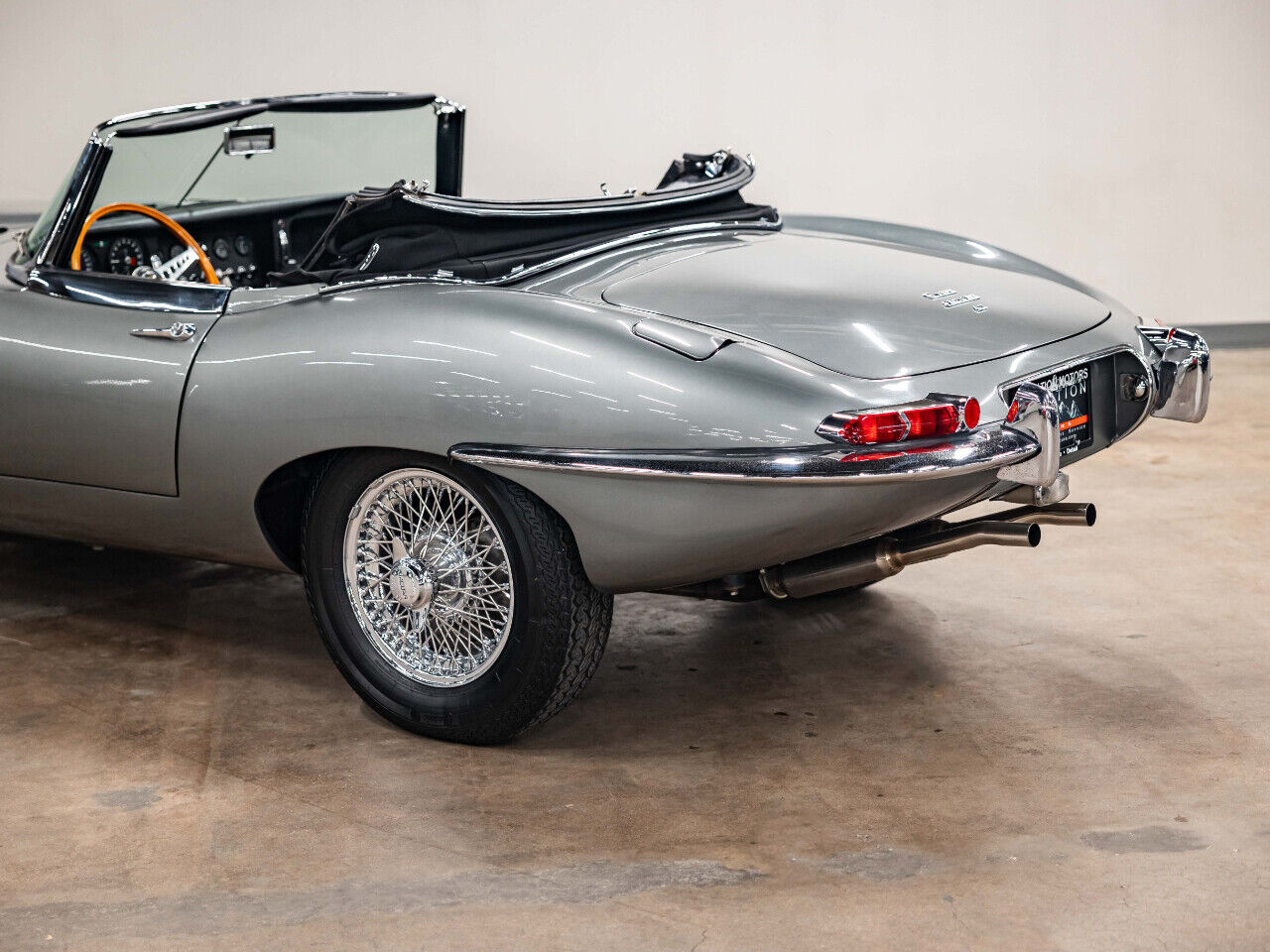 Jaguar-E-Type-Cabriolet-1967-27