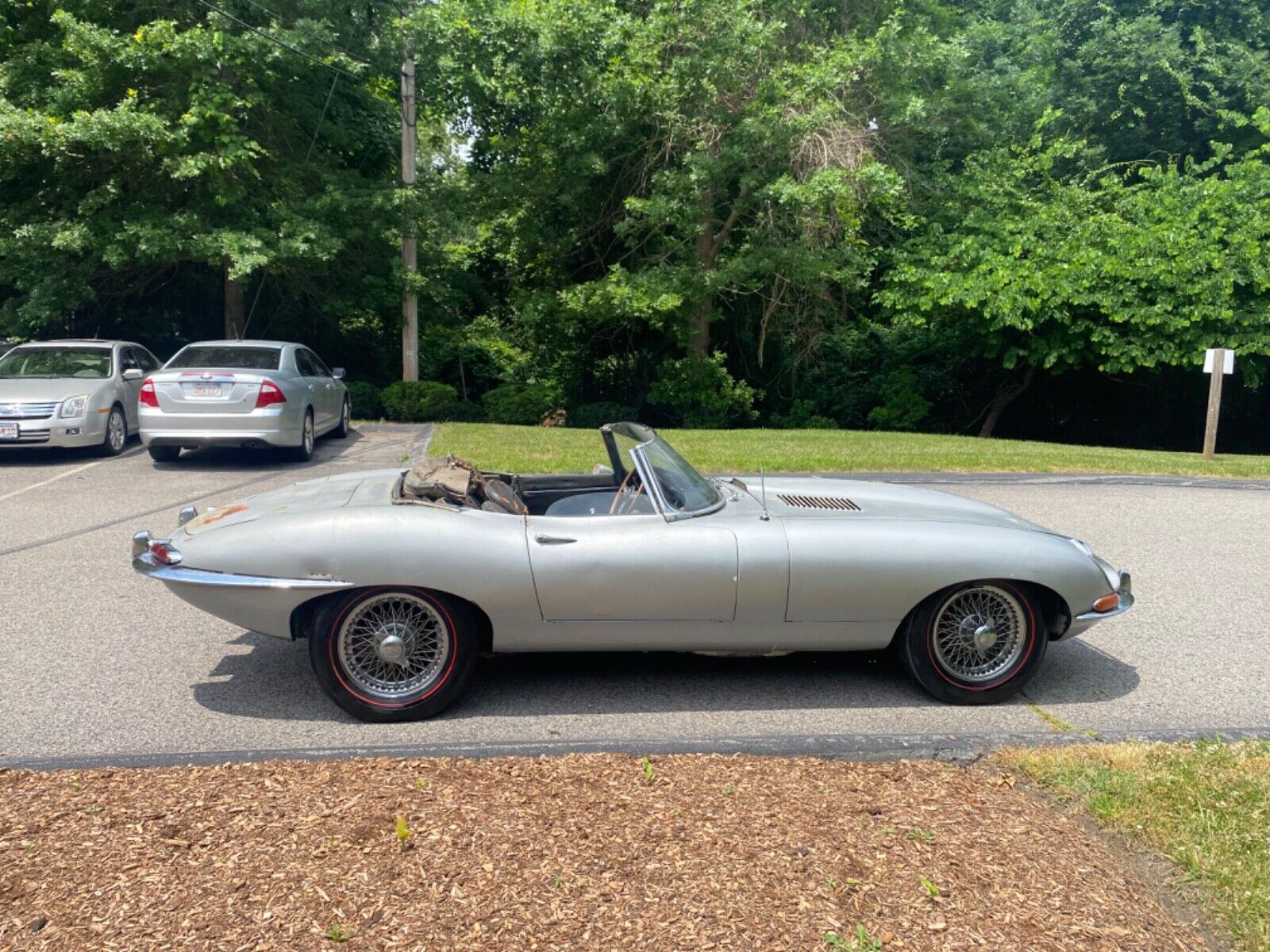 Jaguar-E-Type-Cabriolet-1967-3