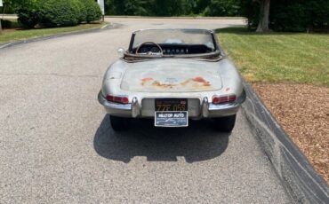 Jaguar-E-Type-Cabriolet-1967-4