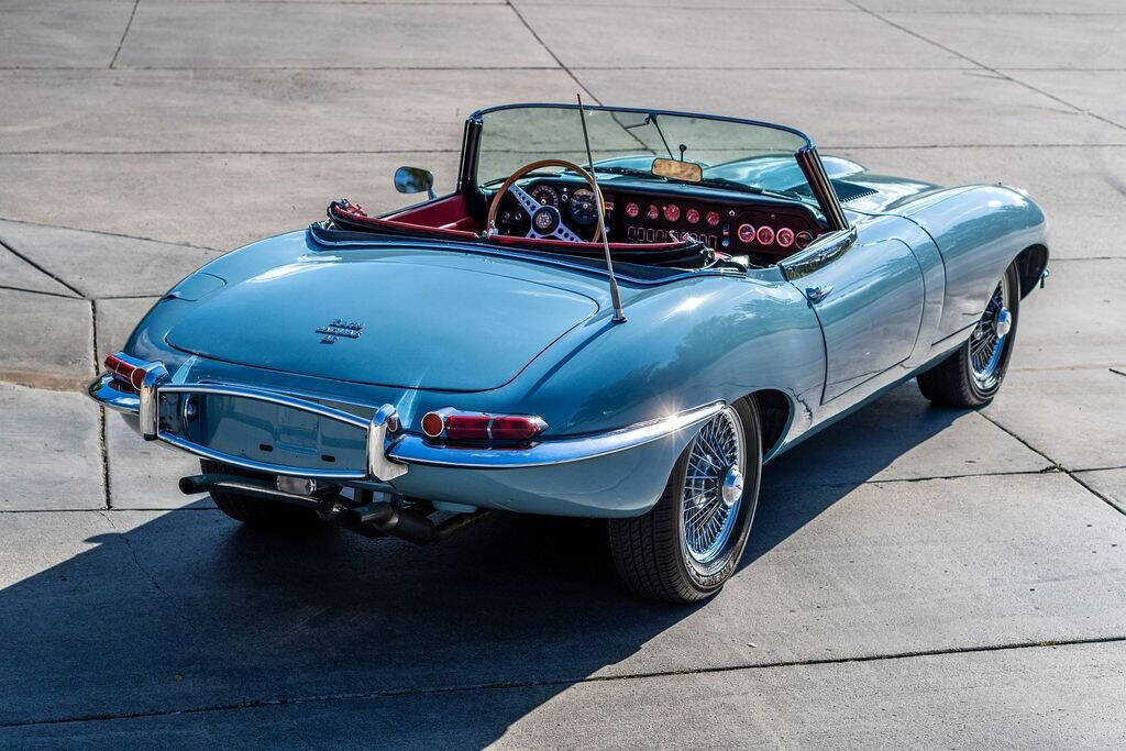 Jaguar-E-Type-Cabriolet-1968-13