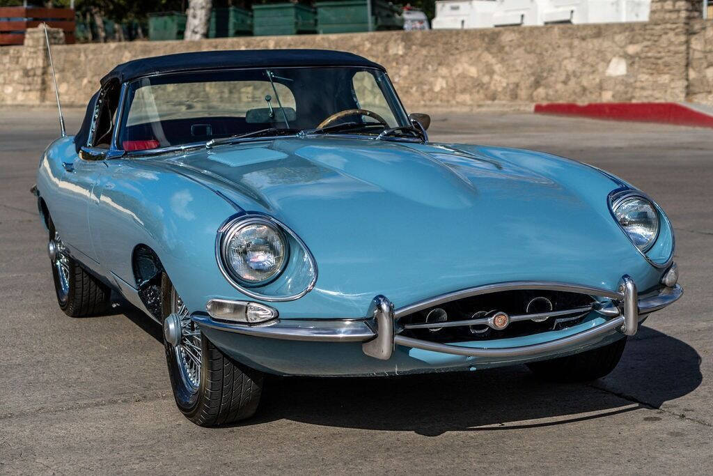 Jaguar-E-Type-Cabriolet-1968-22