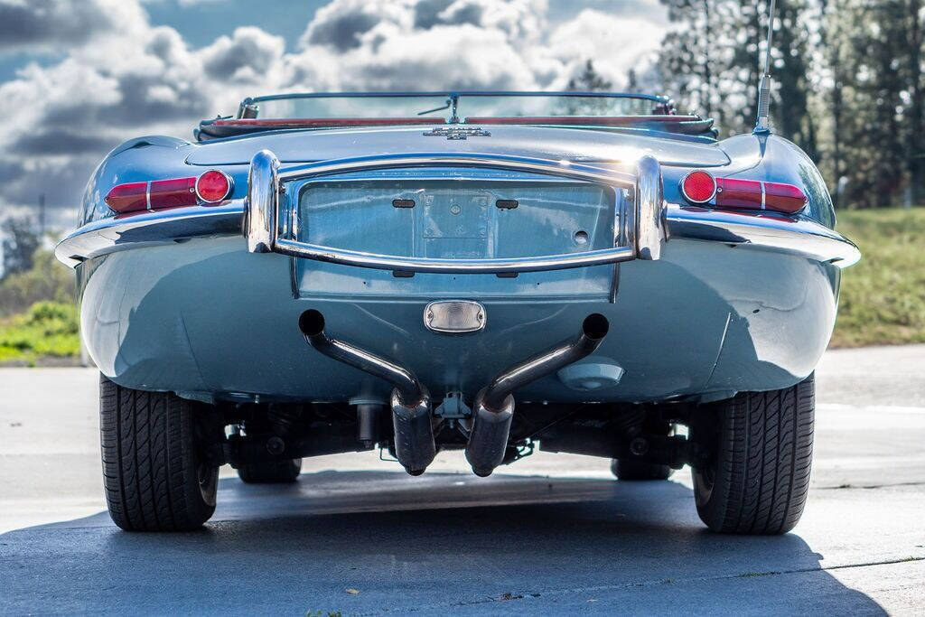 Jaguar-E-Type-Cabriolet-1968-26