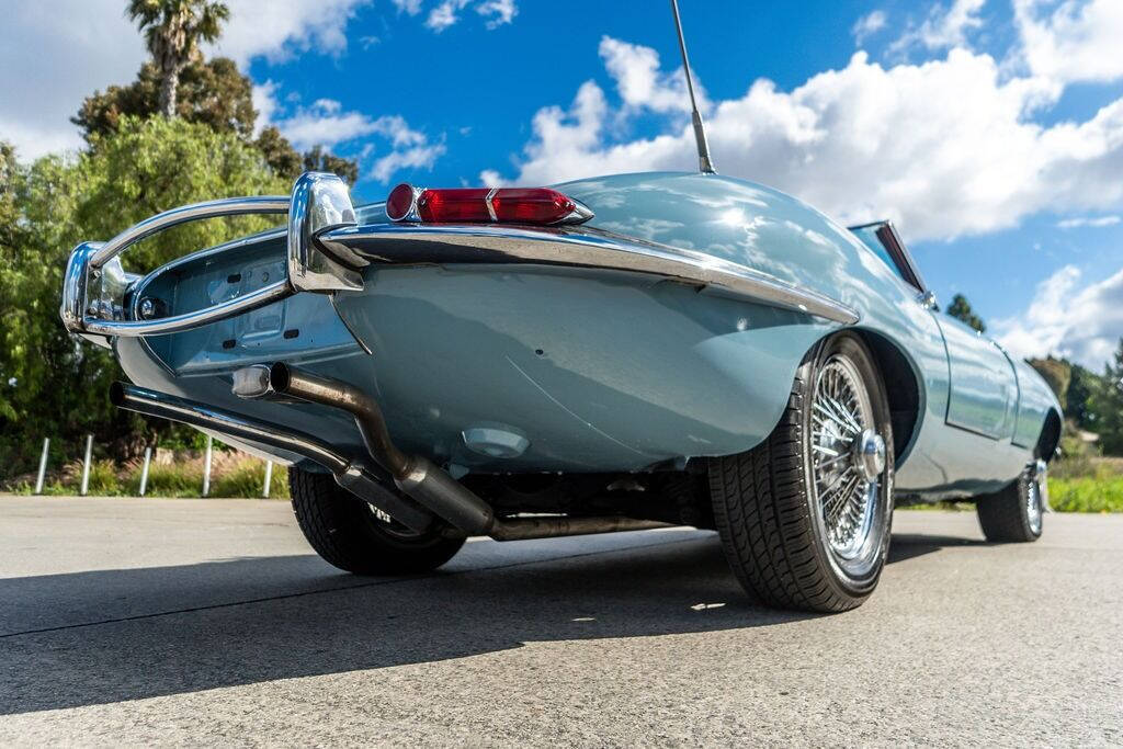 Jaguar-E-Type-Cabriolet-1968-31