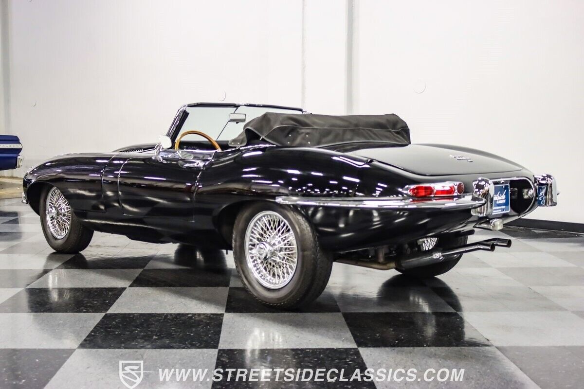 Jaguar-E-Type-Cabriolet-1968-7