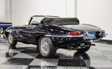 Jaguar-E-Type-Cabriolet-1968-8