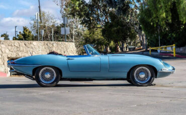 Jaguar-E-Type-Cabriolet-1968-8