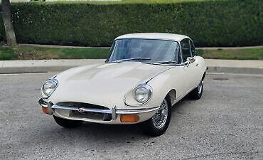 Jaguar-E-Type-Coupe-1969-1