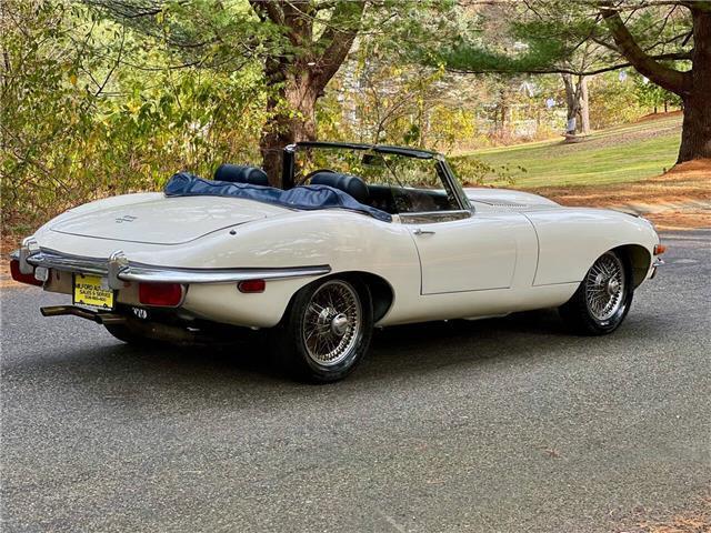 Jaguar-E-Type-Roadster-1971-13