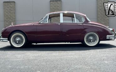 Jaguar-MK-II-1960-3