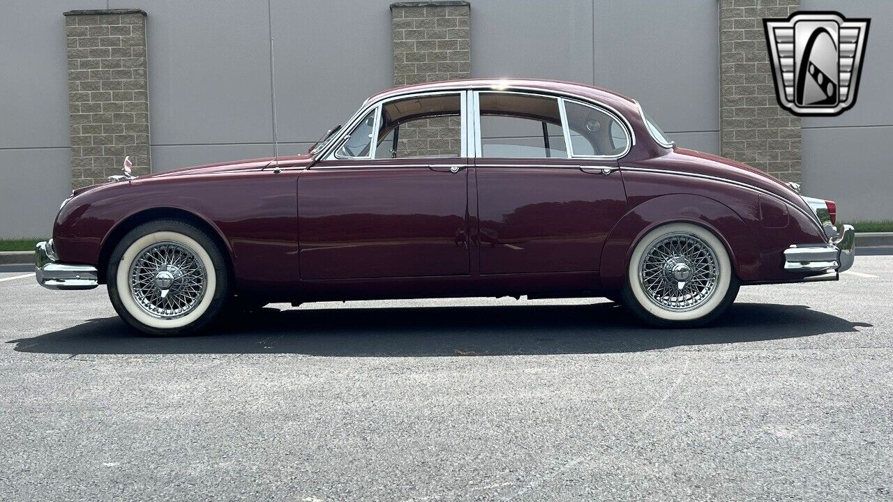 Jaguar-MK-II-1960-3