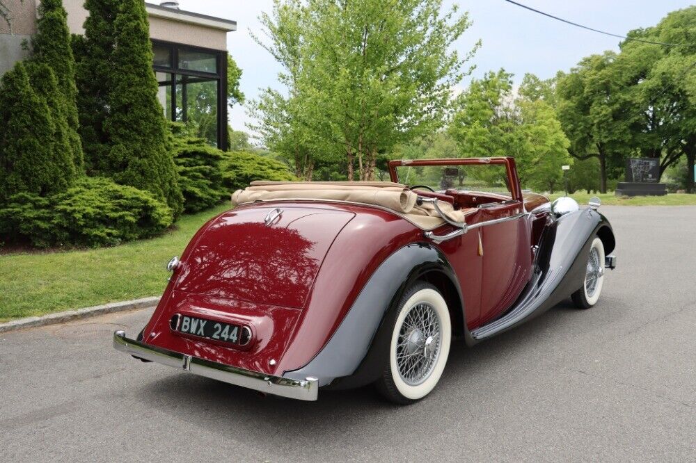 Jaguar-MK-IV-3-12-Litre-1948-4