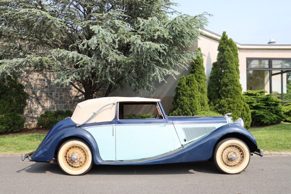 Jaguar-MK-IV-DHC-1948-3