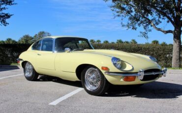 Jaguar-S-2-XKE-4.2-fixed-head-coupe-1970-3