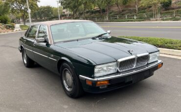 Jaguar-XJ-1993-6