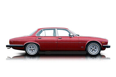 Jaguar-XJ-Berline-1987-1