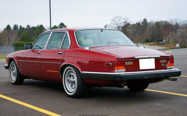 Jaguar-XJ-Berline-1987-5