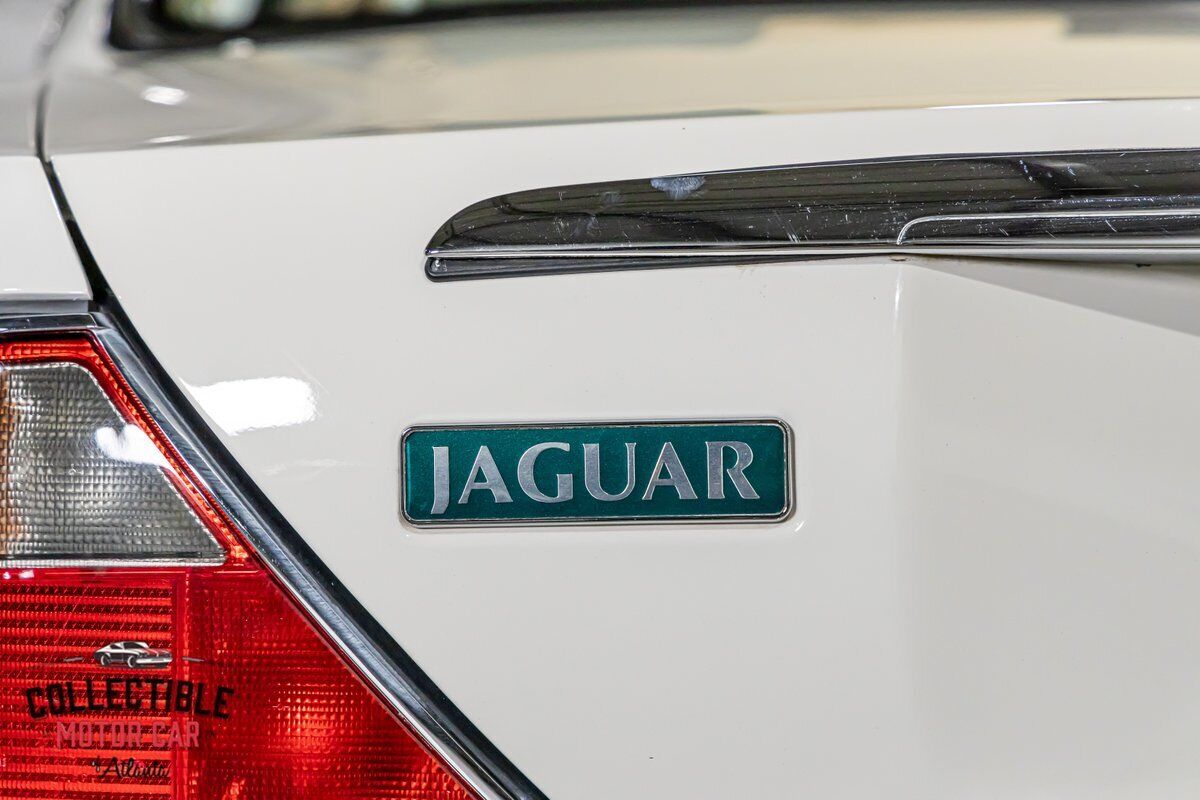 Jaguar-XJ6-1995-35