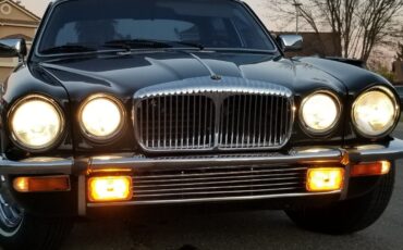 Jaguar-XJ6-Berline-1986-3