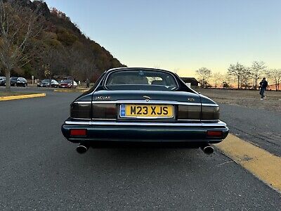 Jaguar-XJS-1980-2