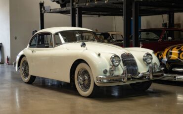 Jaguar-XK-150-1959-9