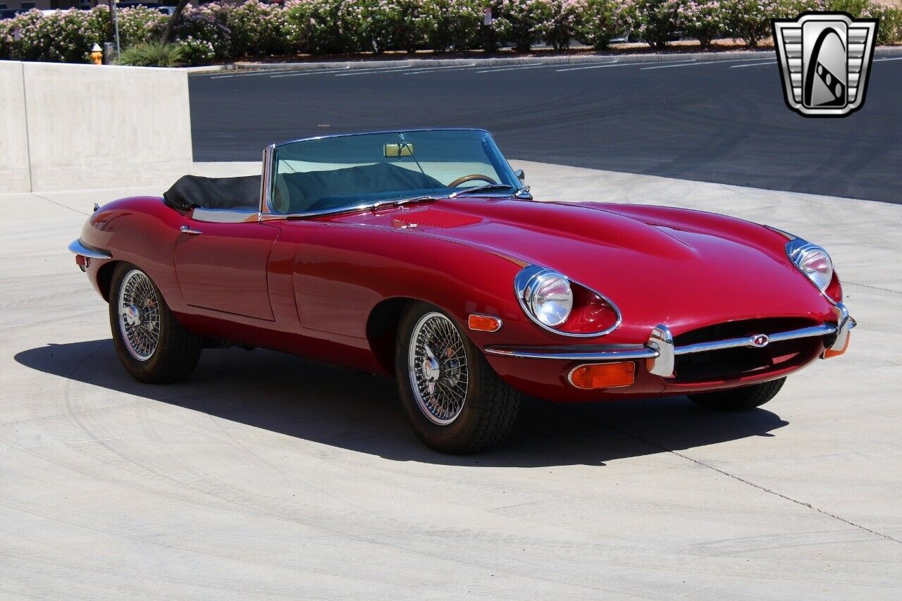 Jaguar-XK-1970-5