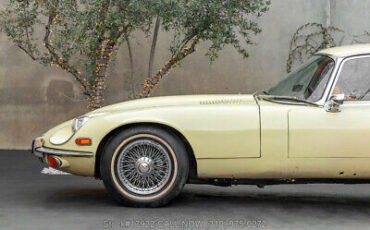 Jaguar-XK-1972-11