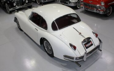 Jaguar-XK-Coupe-1960-10