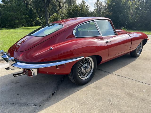 Jaguar-XK-Coupe-1969-16