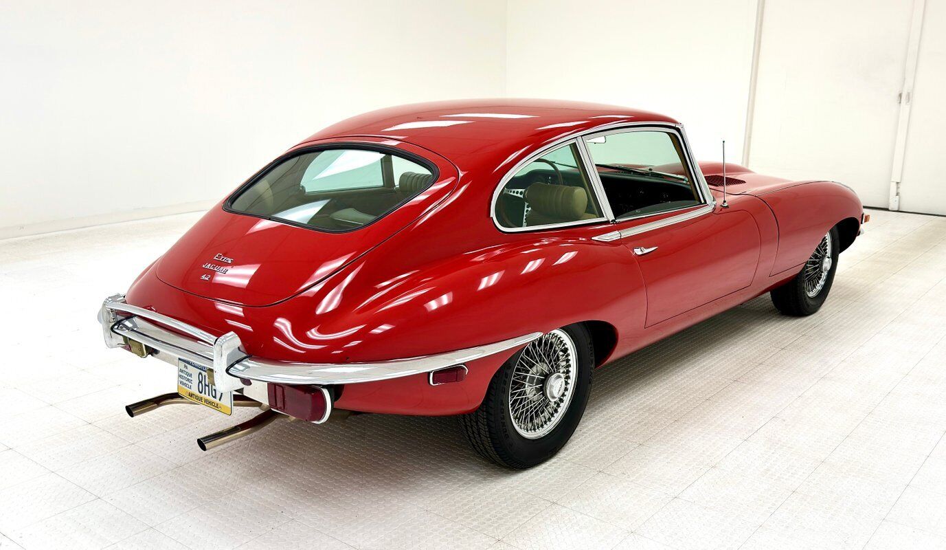 Jaguar-XK-Coupe-1969-4