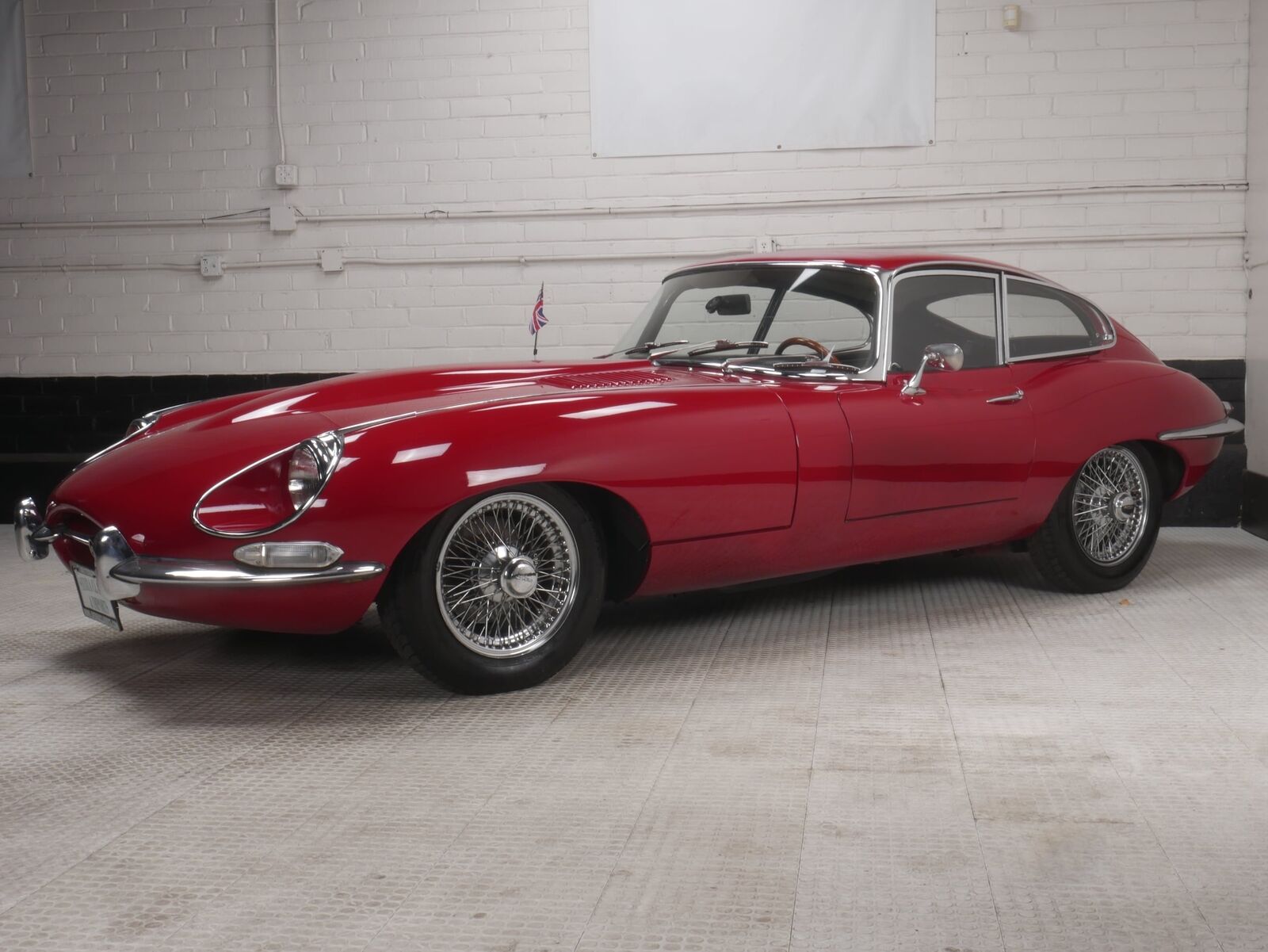 Jaguar-XK-E-Coupe-1968-6