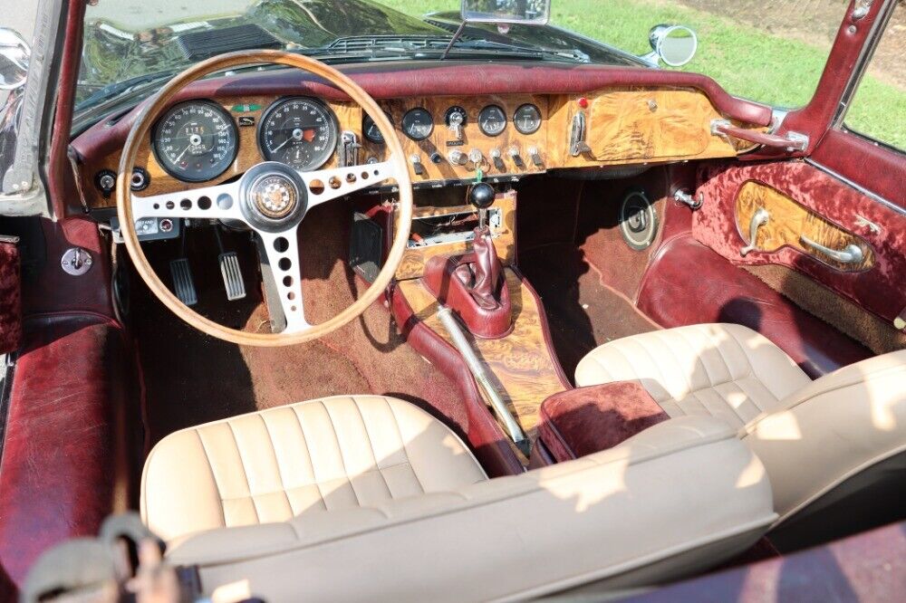 Jaguar-XKE-4.2-Roadster-1967-6