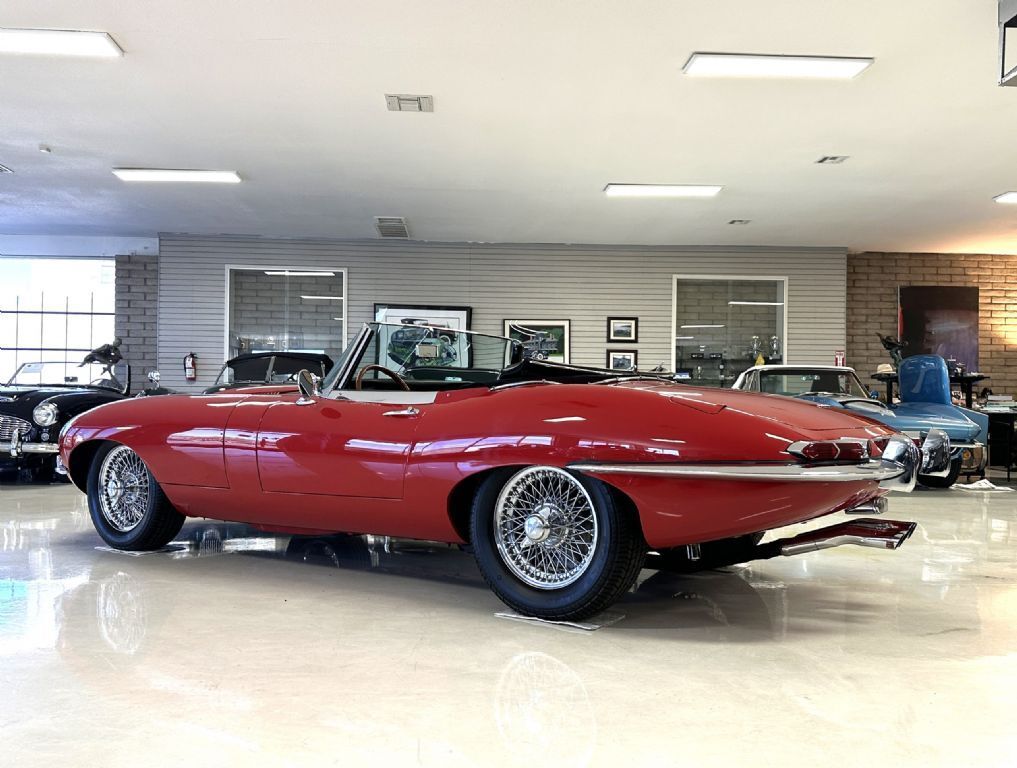 Jaguar-XKE-E-Type-Cabriolet-1962-14