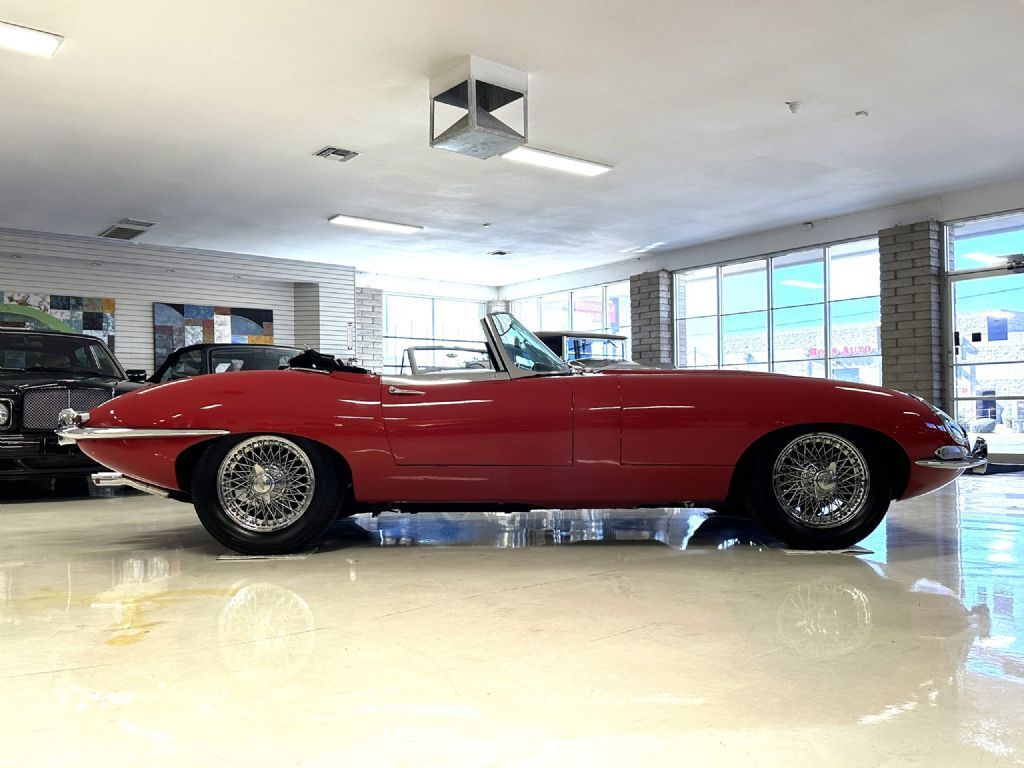 Jaguar-XKE-E-Type-Cabriolet-1962-20