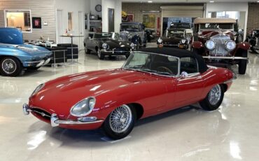 Jaguar-XKE-E-Type-Cabriolet-1962-26