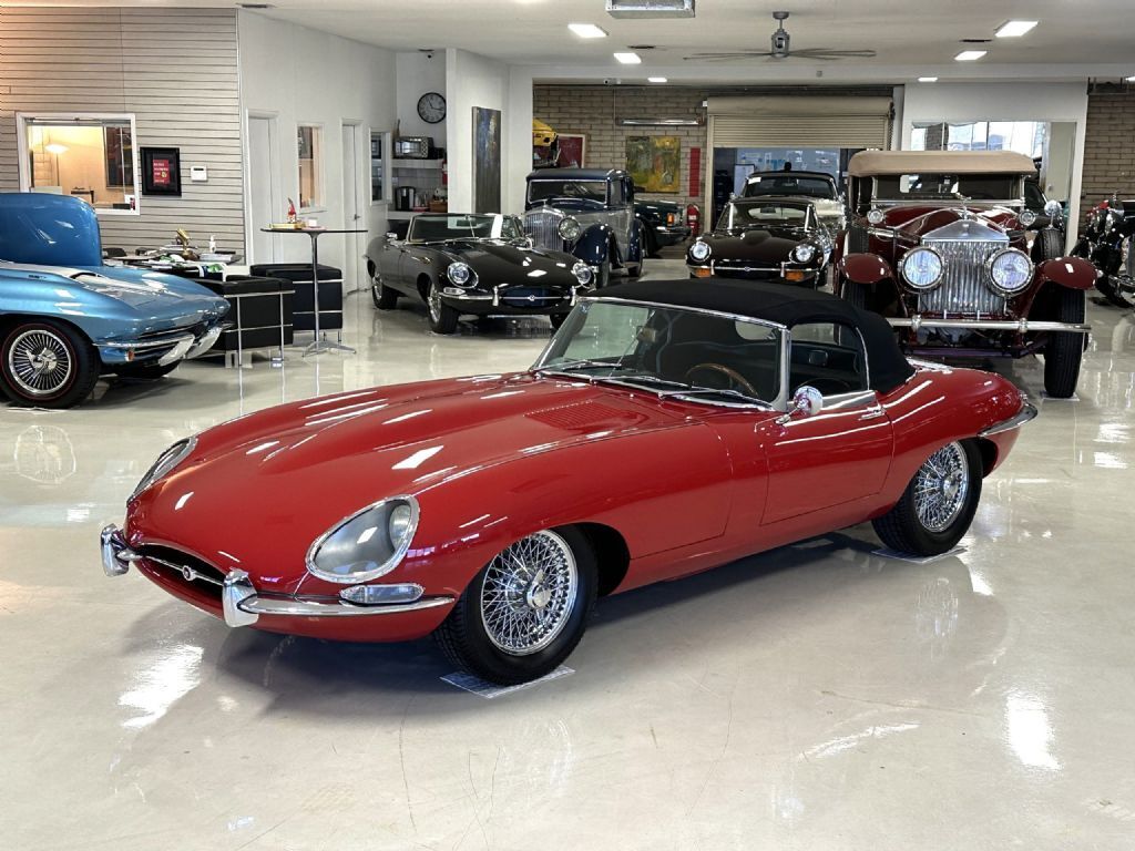 Jaguar-XKE-E-Type-Cabriolet-1962-26