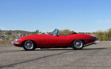 Jaguar-XKE-E-Type-Cabriolet-1962-3