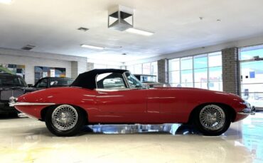 Jaguar-XKE-E-Type-Cabriolet-1962-37