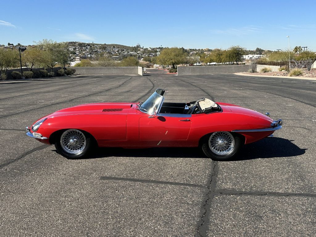 Jaguar-XKE-E-Type-Cabriolet-1962-4