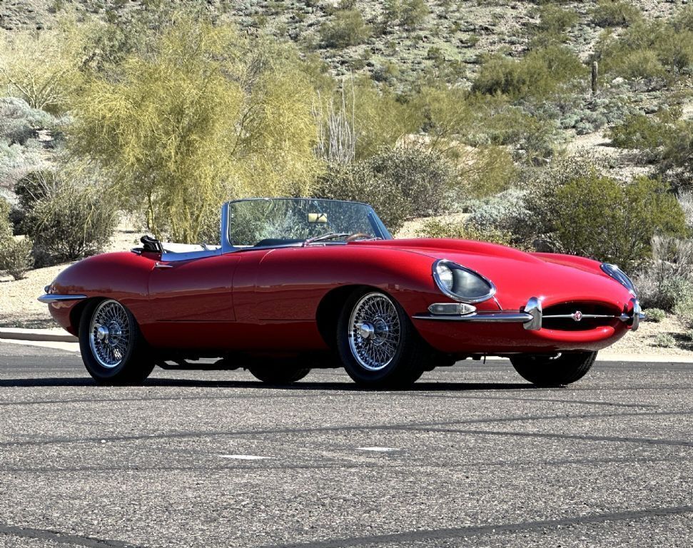 Jaguar-XKE-E-Type-Cabriolet-1962-9